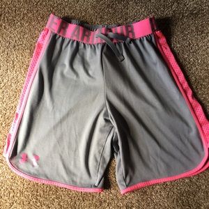 Girls Under Armour youth medium basketball shorts